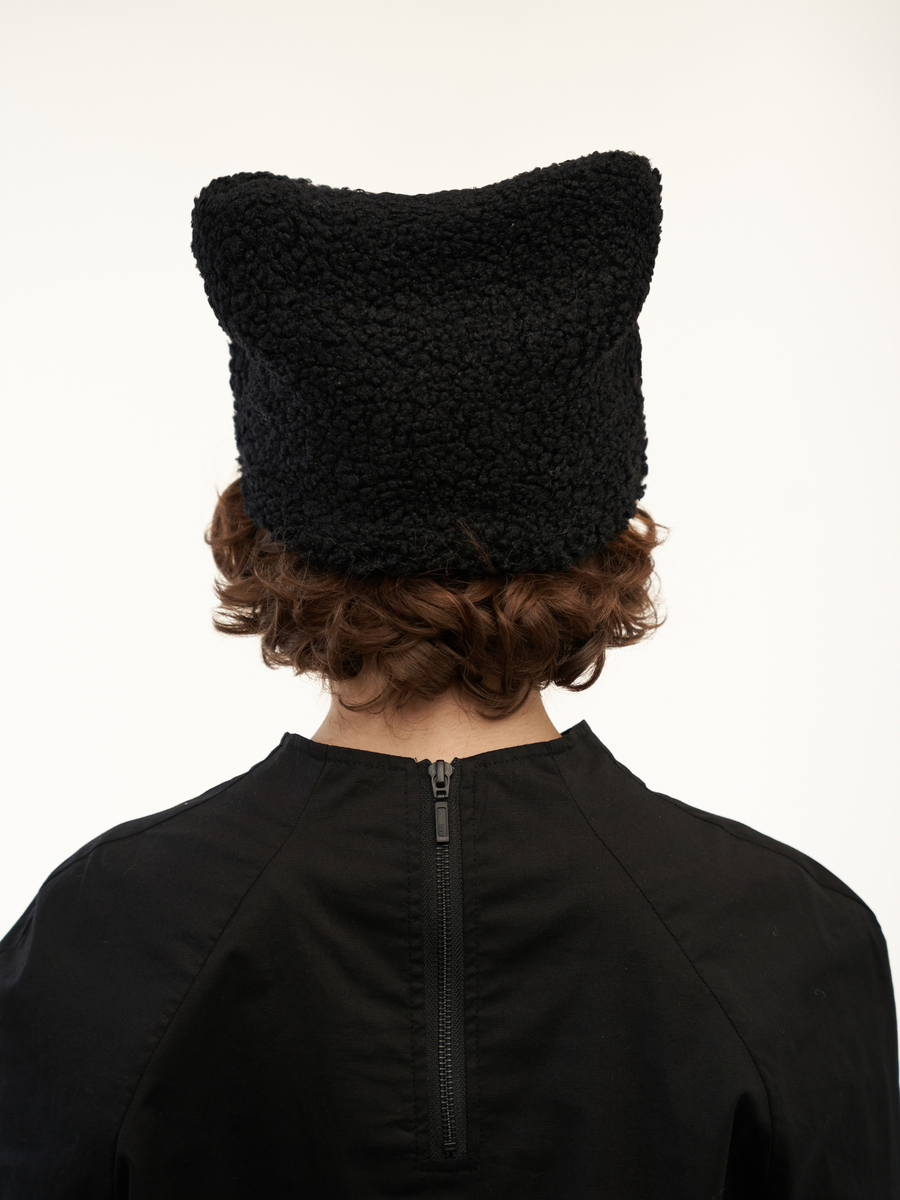 Шапка унісекс чорна Д.У.Х