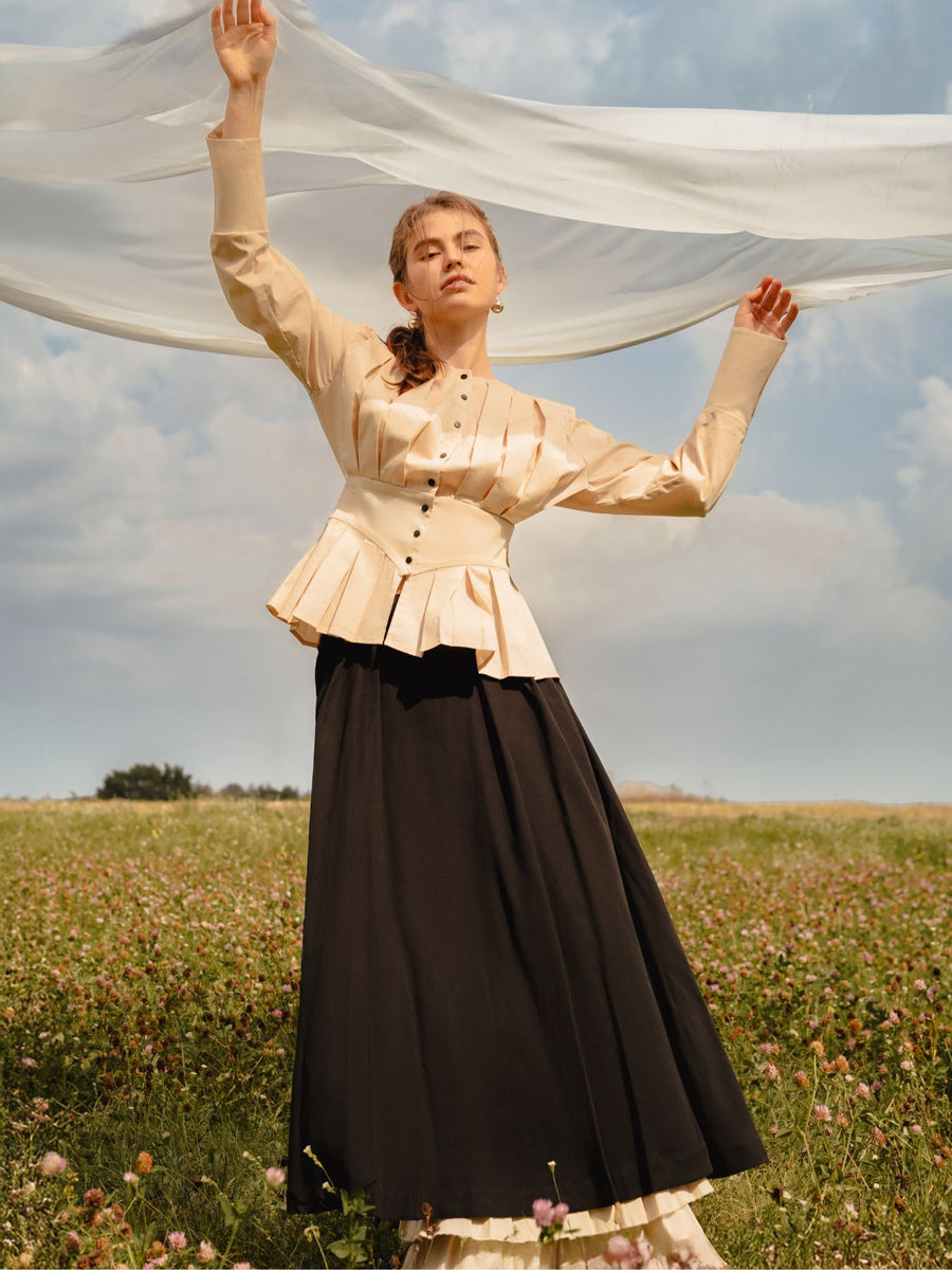 Блуза з графічною талією