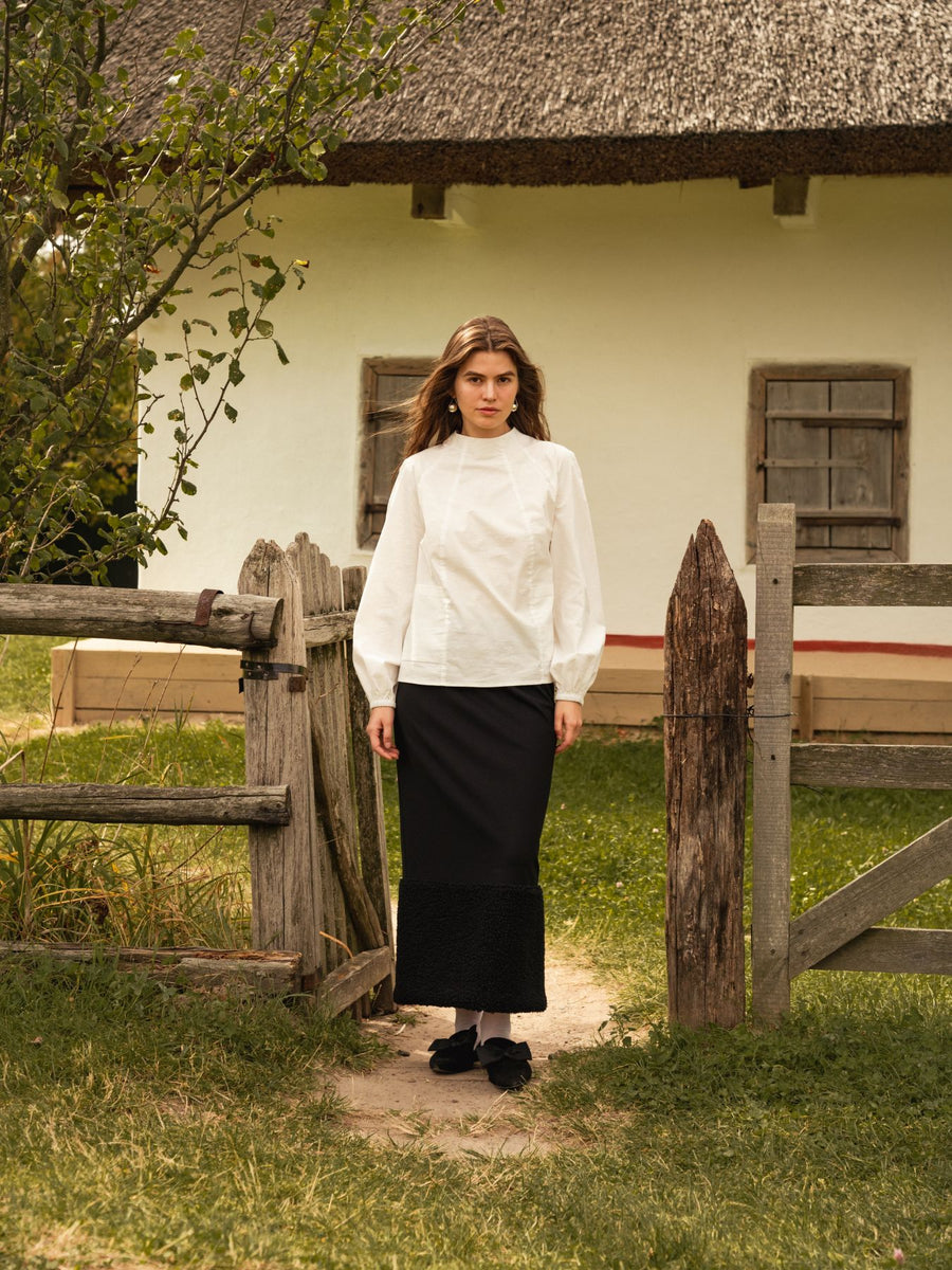 Cорочка  під горло з накладними кишенями