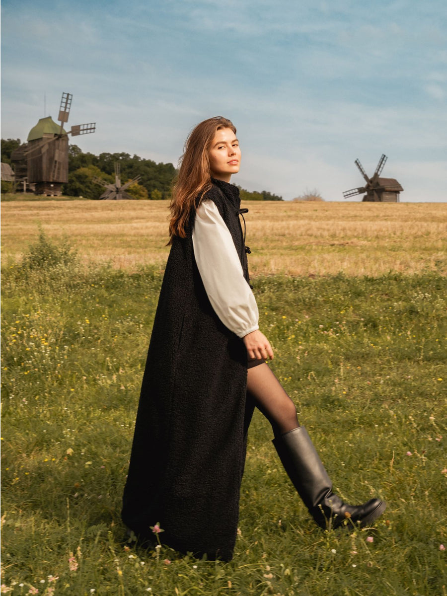 Жилет довгий з букле чорний